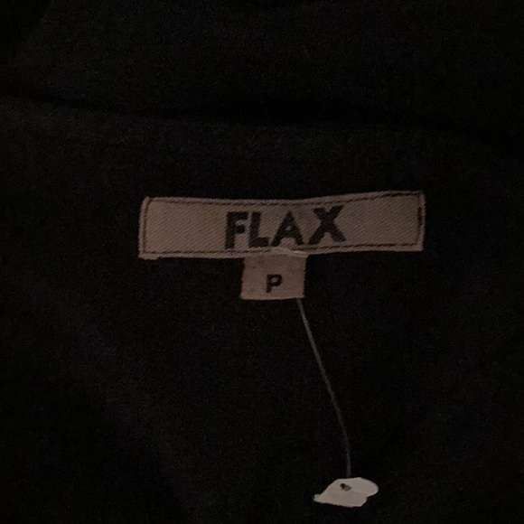 FLAX , Black, long sleeves, button down, hidden pockets linen tunic # P. - Picture 8 of 8